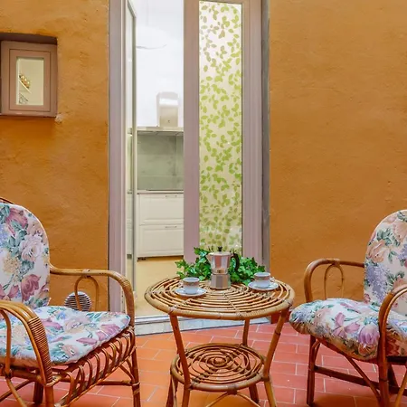 Guesthost - San Lorenzo Roomy *